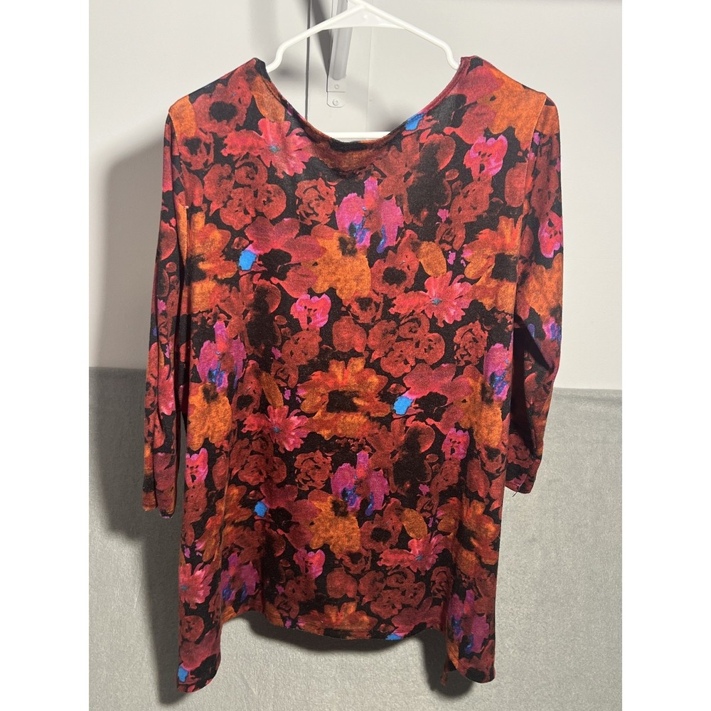 Notations Woman Plus Size 1X Floral Studded V-Neck 3/4 Sleeve Tunic Top Blouse - Picture 6 of 7